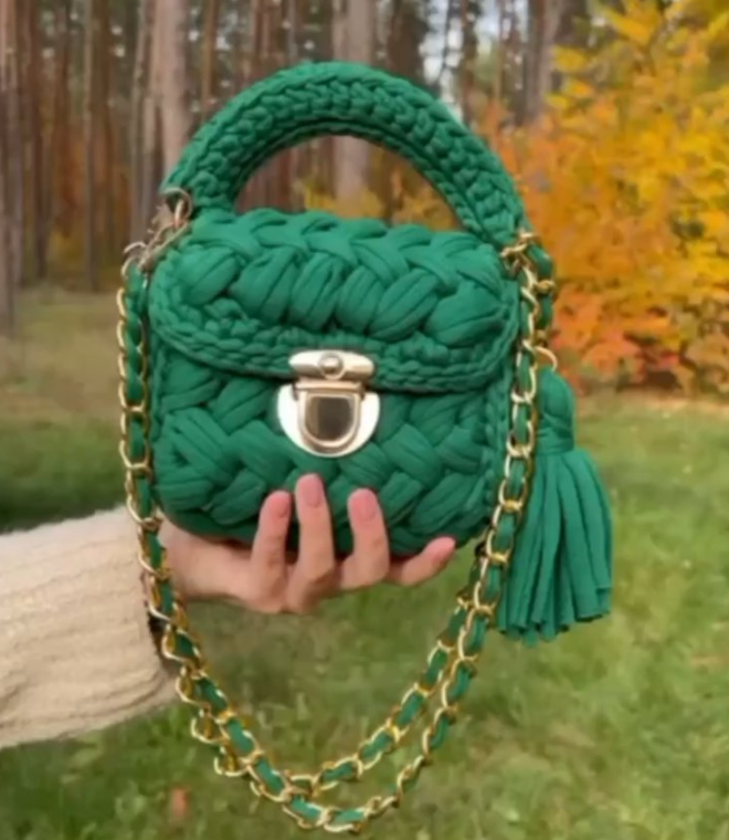 Green Forest — зелена сумочка